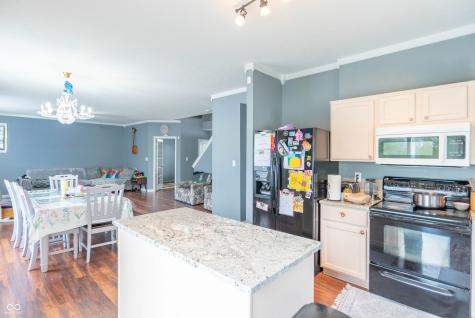 3873 Crest Point Drive Westfield IN 46062