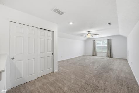 7105 Provincial Drive Mccordsville IN 46055