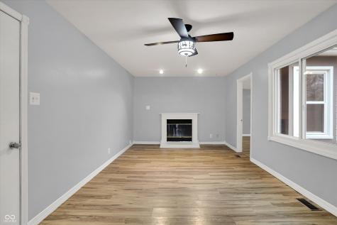 7697 Ensley Court Fishers IN 46038