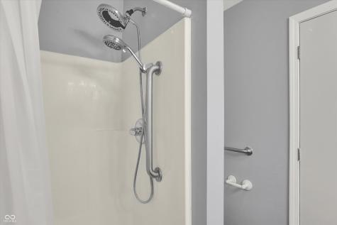 7697 Ensley Court Fishers IN 46038