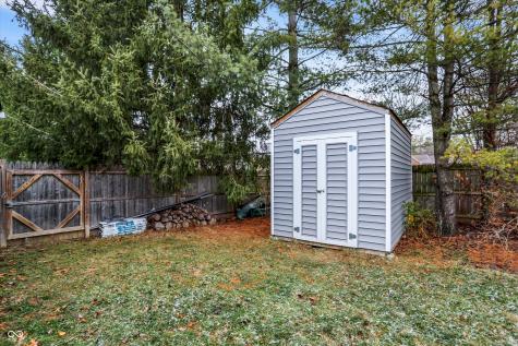 7697 Ensley Court Fishers IN 46038