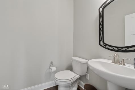 15618 Temple Wood Circle Fishers IN 46037