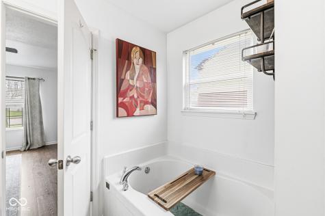 8112 Elsen Ridge Avon IN 46123