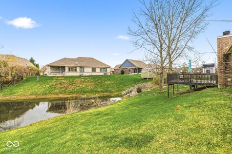 8112 Elsen Ridge Avon IN 46123