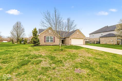 8112 Elsen Ridge Avon IN 46123