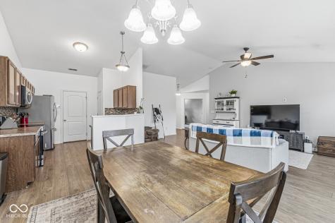8112 Elsen Ridge Avon IN 46123