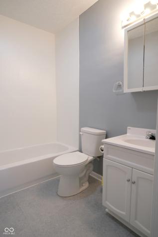 2446 N 14th Street Terre Haute IN 47804