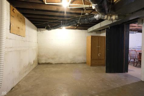 2446 N 14th Street Terre Haute IN 47804