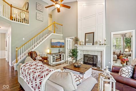 8252 Cloverdale Way Indianapolis IN 46256