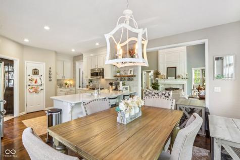 8252 Cloverdale Way Indianapolis IN 46256