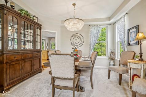 8252 Cloverdale Way Indianapolis IN 46256