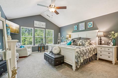 8252 Cloverdale Way Indianapolis IN 46256