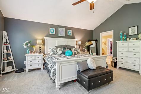 8252 Cloverdale Way Indianapolis IN 46256