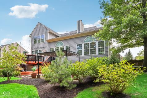 8252 Cloverdale Way Indianapolis IN 46256