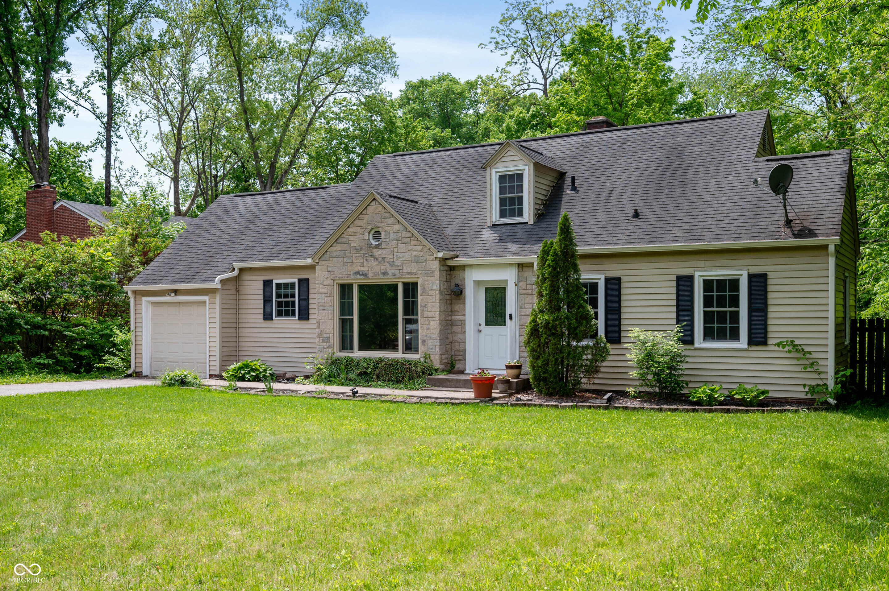 7910 N College Avenue Indianapolis IN 46240
