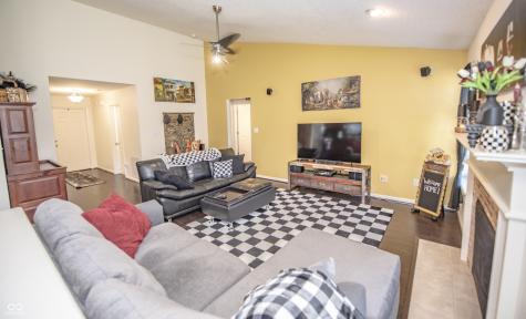 11447 Long Lake Drive Indianapolis IN 46235