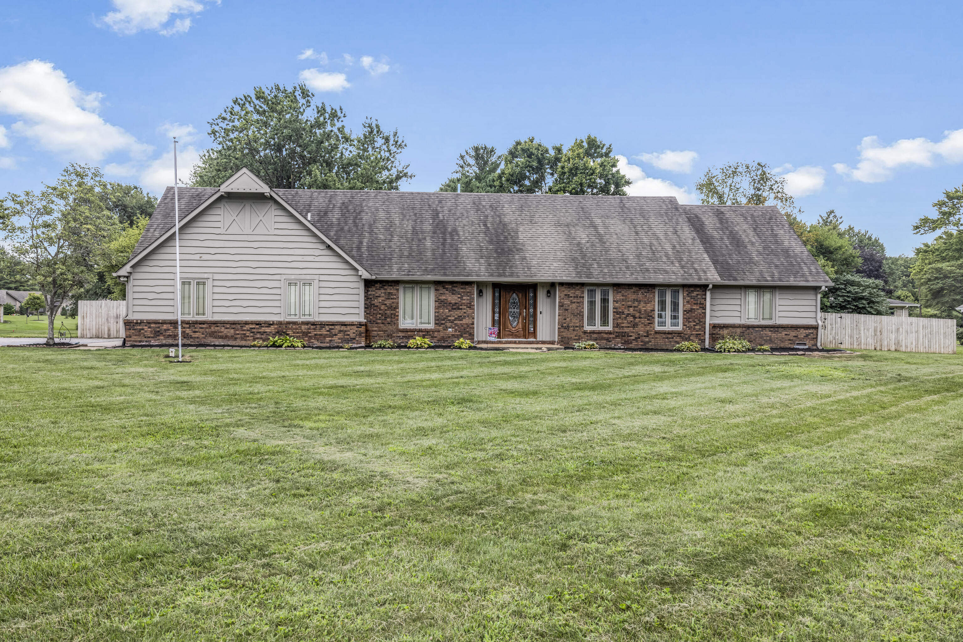 7067 E County Road 200 North Avon IN 46123