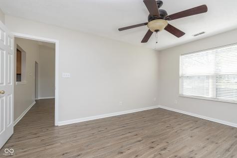 12130 Driftstone Drive Fishers IN 46037