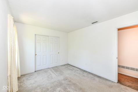 10612 Regis Court Indianapolis IN 46239