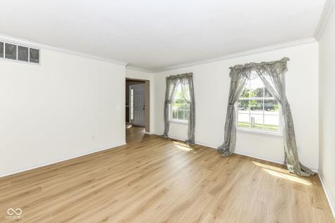 10612 Regis Court Indianapolis IN 46239