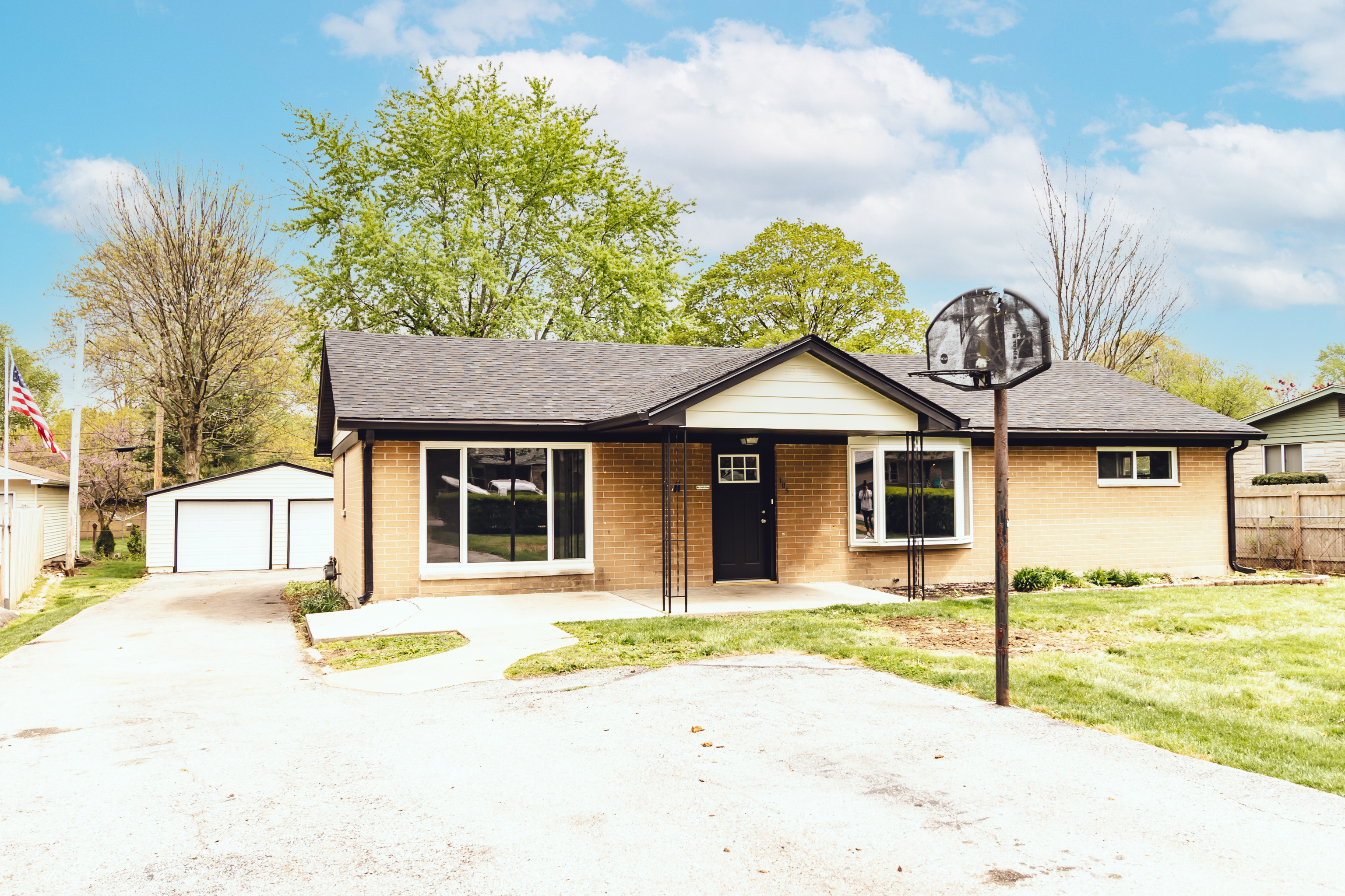 105 Merrimac Place Indianapolis IN 46214
