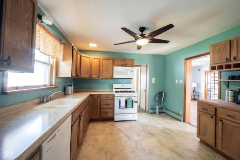 306 S East Street Pendleton IN 46064