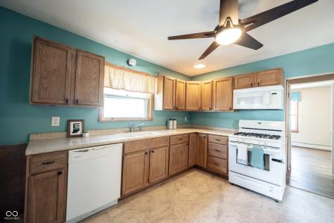 306 S East Street Pendleton IN 46064