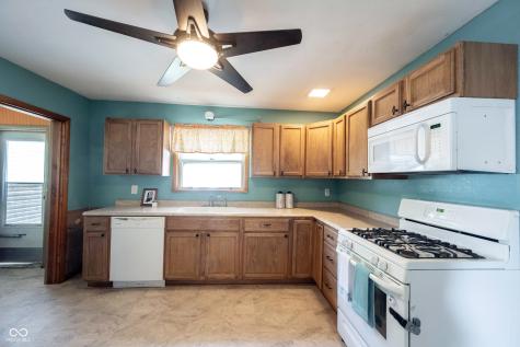 306 S East Street Pendleton IN 46064