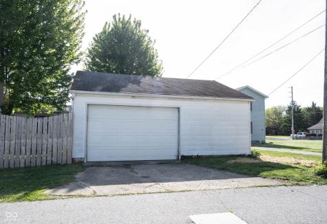 306 S East Street Pendleton IN 46064