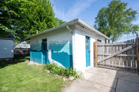 306 S East Street Pendleton IN 46064