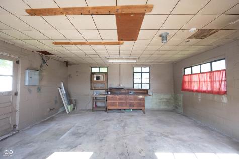 306 S East Street Pendleton IN 46064