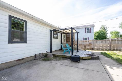 306 S East Street Pendleton IN 46064