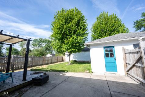 306 S East Street Pendleton IN 46064