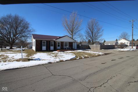 802 W Broadway Street Alexandria IN 46001