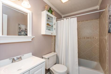 7798 Jamestown S Drive Fishers IN 46038