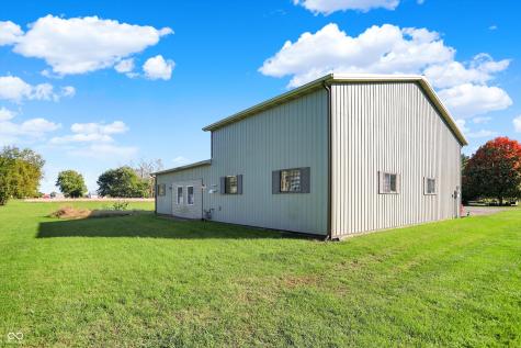 940 W 1090 N Fountaintown IN 46130