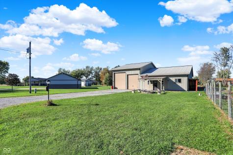 940 W 1090 N Fountaintown IN 46130