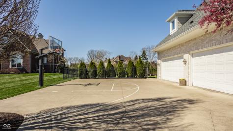 2437 Londonberry Boulevard Carmel IN 46032