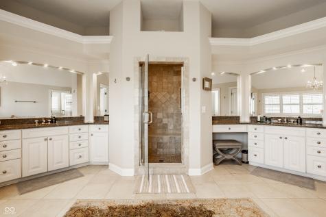 2437 Londonberry Boulevard Carmel IN 46032