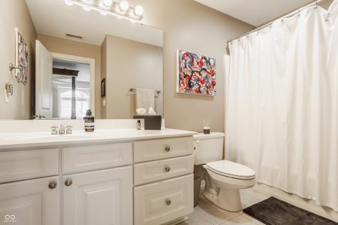 2437 Londonberry Boulevard Carmel IN 46032