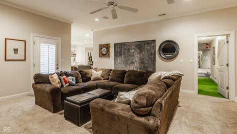 2437 Londonberry Boulevard Carmel IN 46032