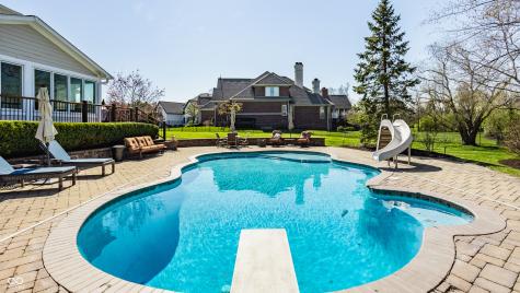 2437 Londonberry Boulevard Carmel IN 46032
