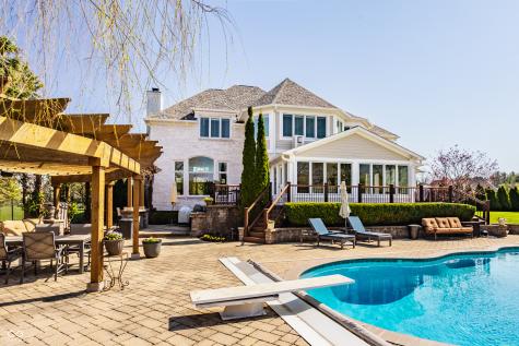 2437 Londonberry Boulevard Carmel IN 46032