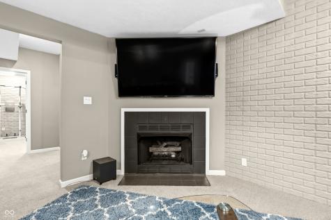 1122 Bitterwood Court Columbus IN 47201