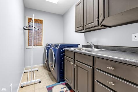 1122 Bitterwood Court Columbus IN 47201