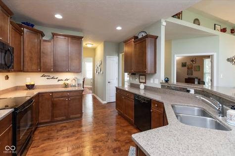 6618 Colville Place Indianapolis IN 46236