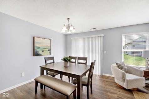 8167 Dartmoth Lane Avon IN 46123