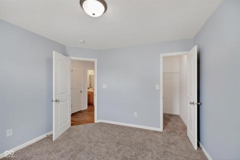 8167 Dartmoth Lane Avon IN 46123