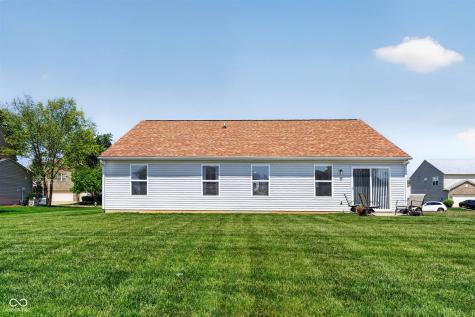 8167 Dartmoth Lane Avon IN 46123