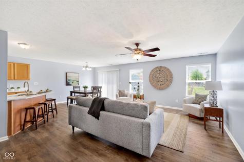 8167 Dartmoth Lane Avon IN 46123